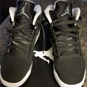 A pair of Jordans